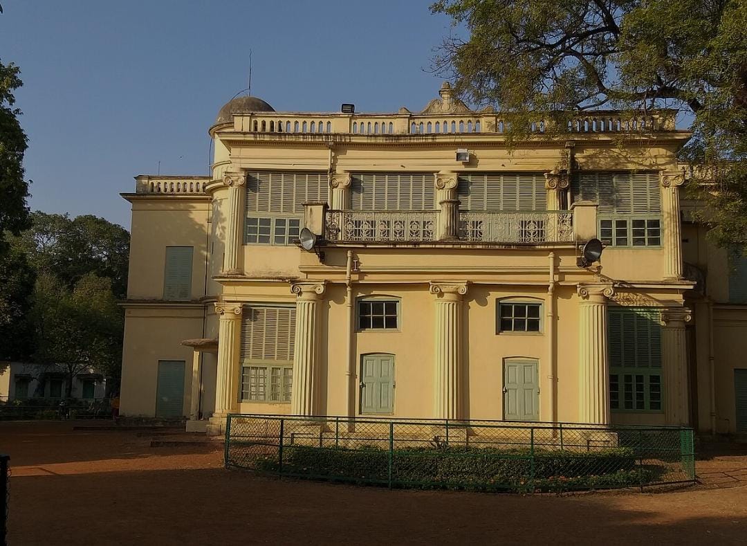 Tour Destination Image